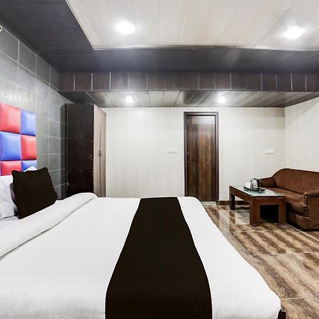 Super Townhouse Haibowal Chowk Ludhiana Eksteriør bilde